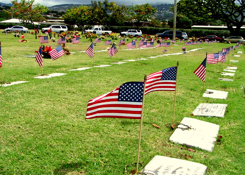memorial day grave site flag